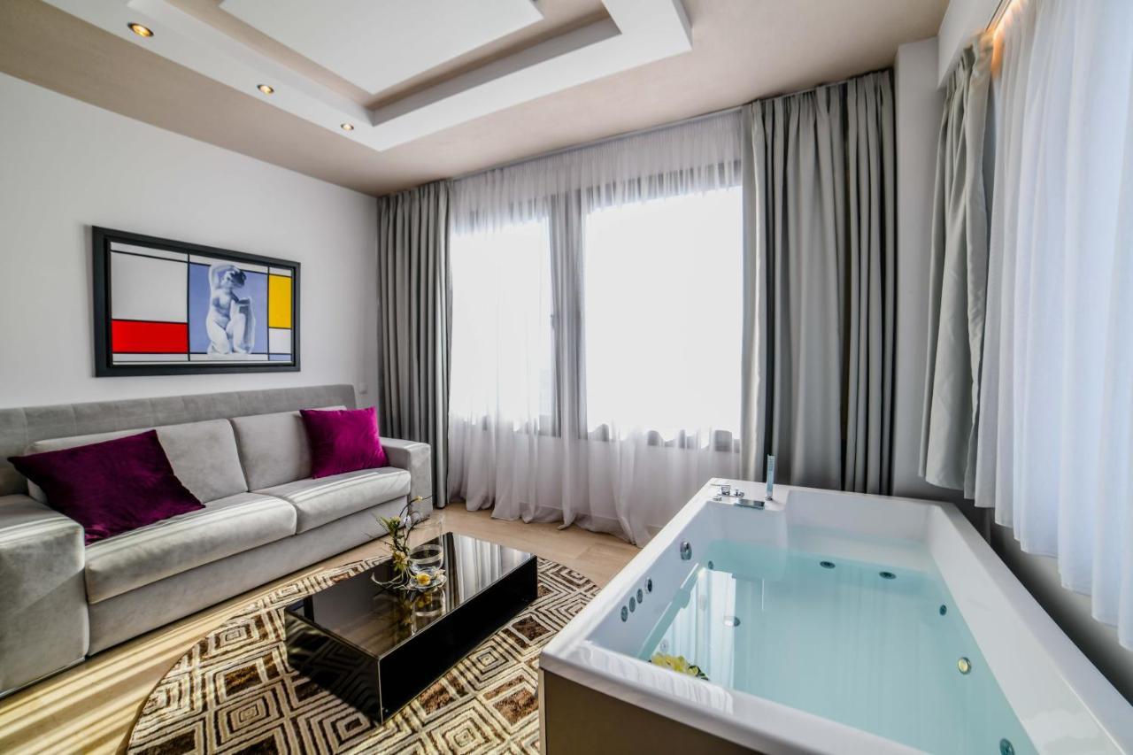 Thessaloniki Riviera View Suites 1 المظهر الخارجي الصورة